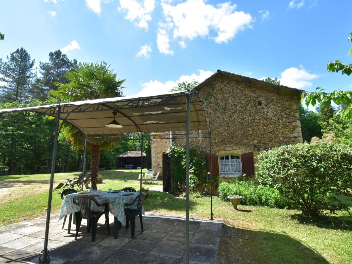 Cosy Holiday Home In Lantheuil With Garden Villefranche-du-Périgord Εξωτερικό φωτογραφία