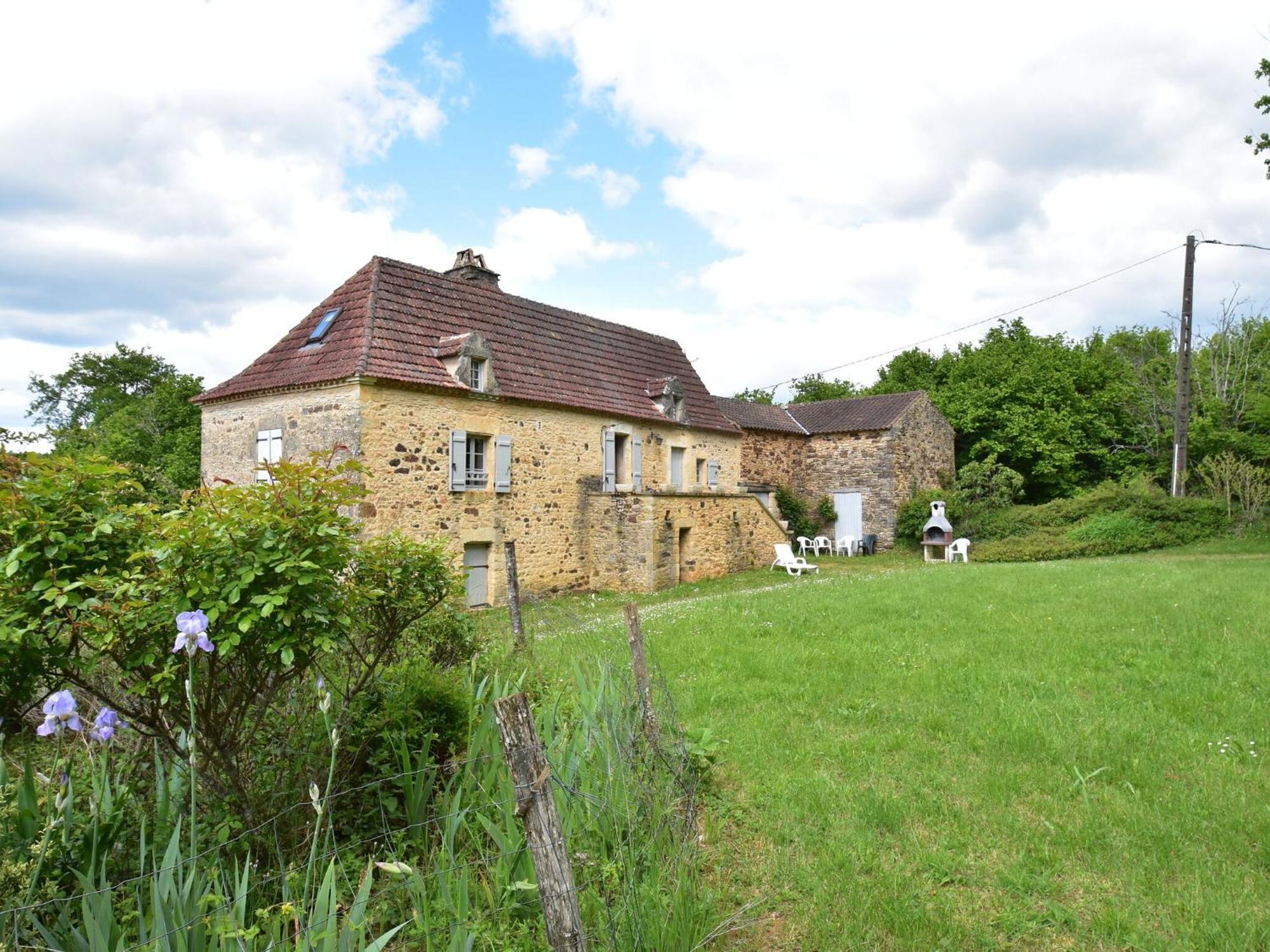 Cosy Holiday Home In Lantheuil With Garden Villefranche-du-Périgord Εξωτερικό φωτογραφία