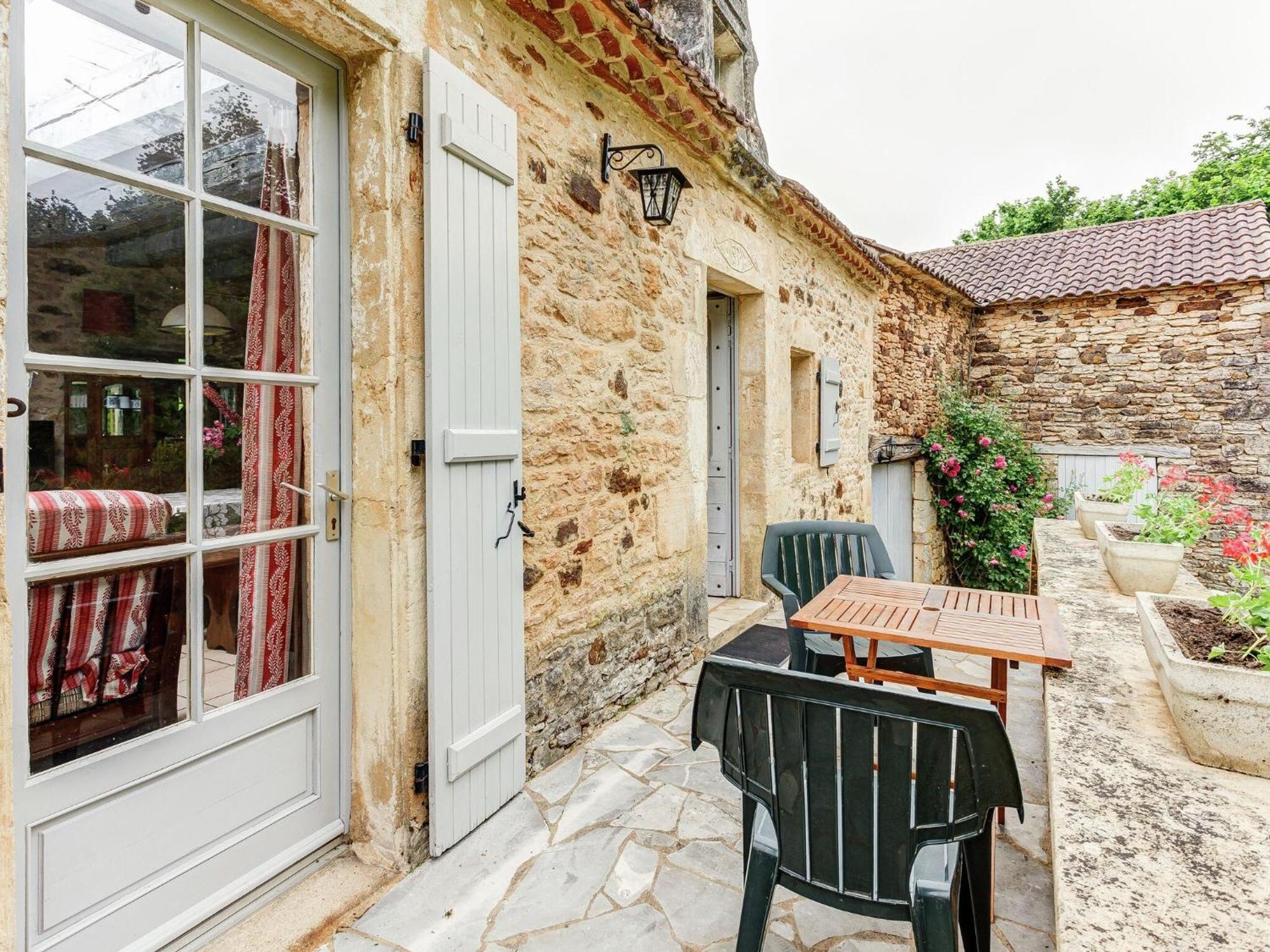 Cosy Holiday Home In Lantheuil With Garden Villefranche-du-Périgord Εξωτερικό φωτογραφία