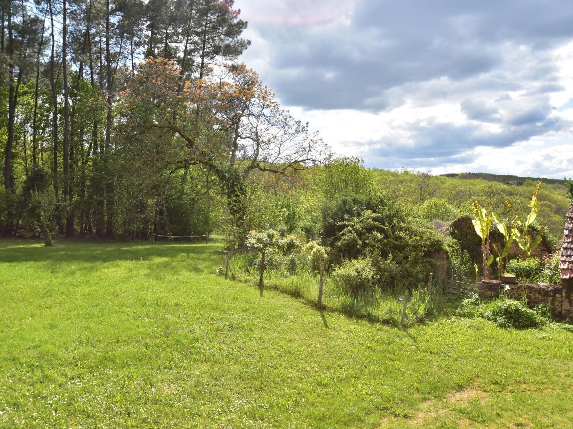 Cosy Holiday Home In Lantheuil With Garden Villefranche-du-Périgord Εξωτερικό φωτογραφία